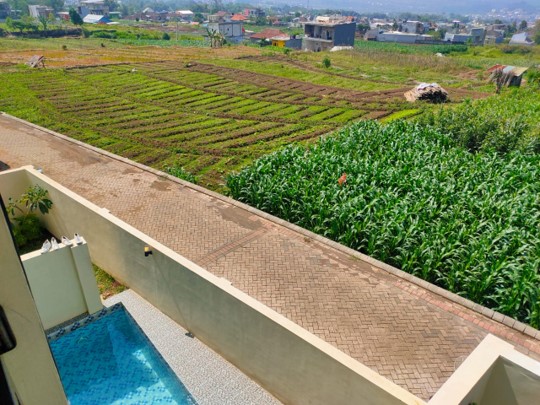 Villa Falfa kota batu 8